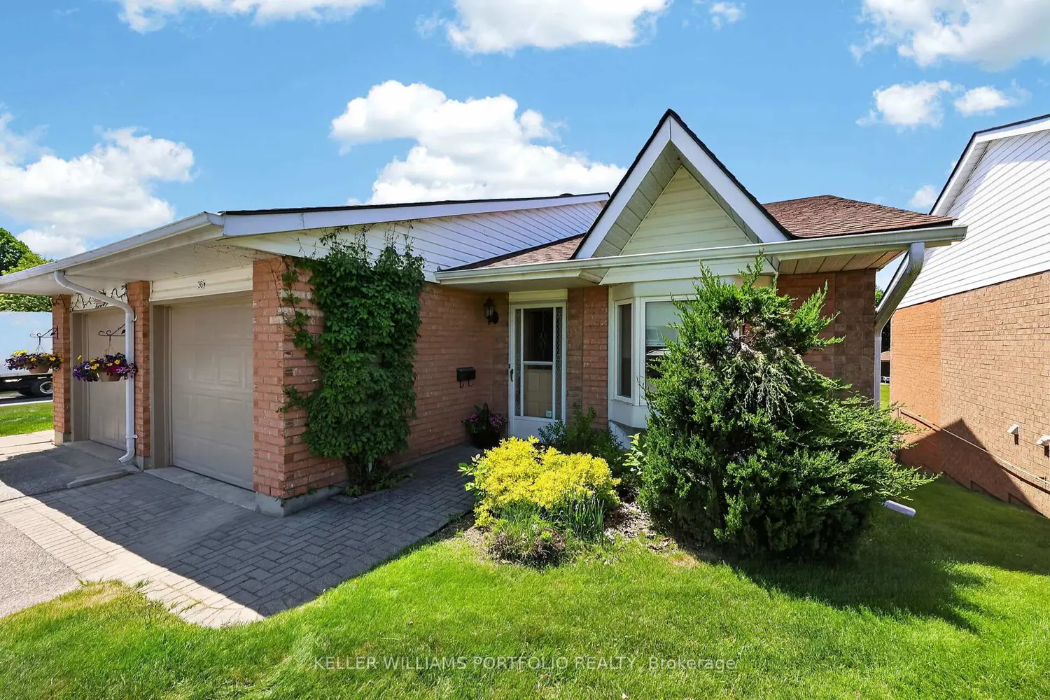 696 King Street 36