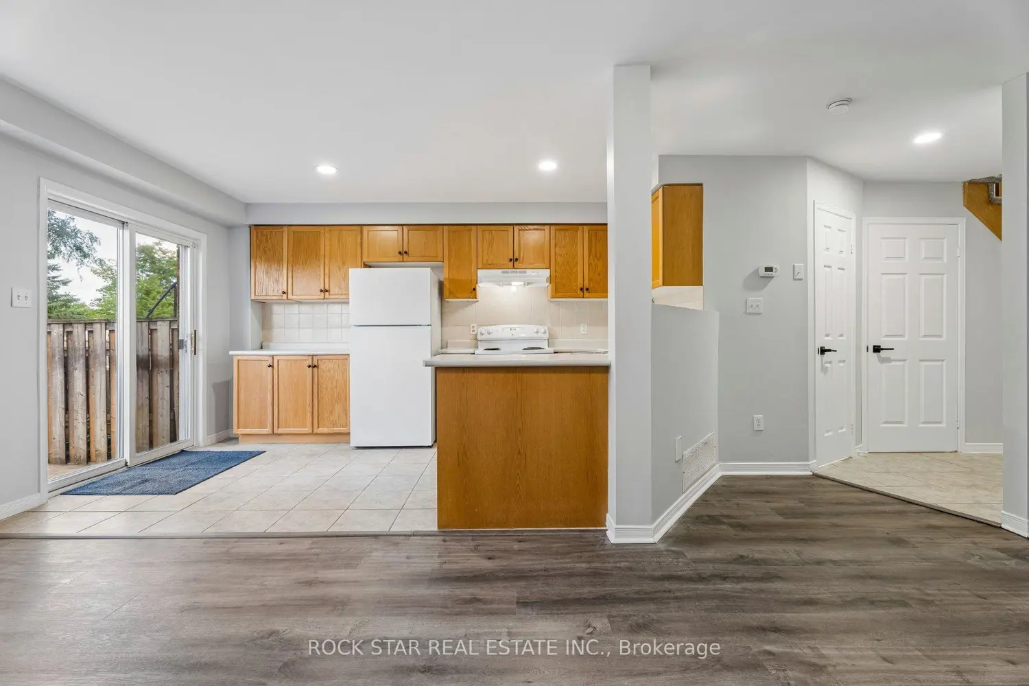 1860 Upper Gage Avenue 3 photo 3