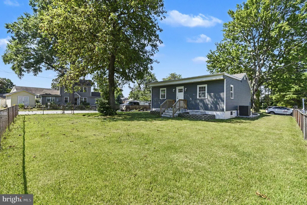 16 Fir Drive, Baltimore, MD 21220