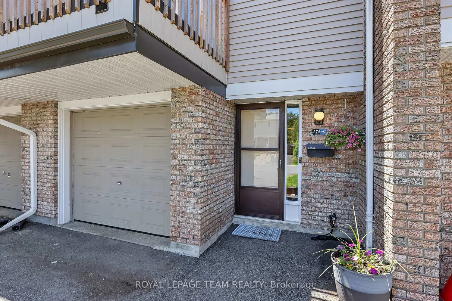 276 Dalehurst Drive C photo 2