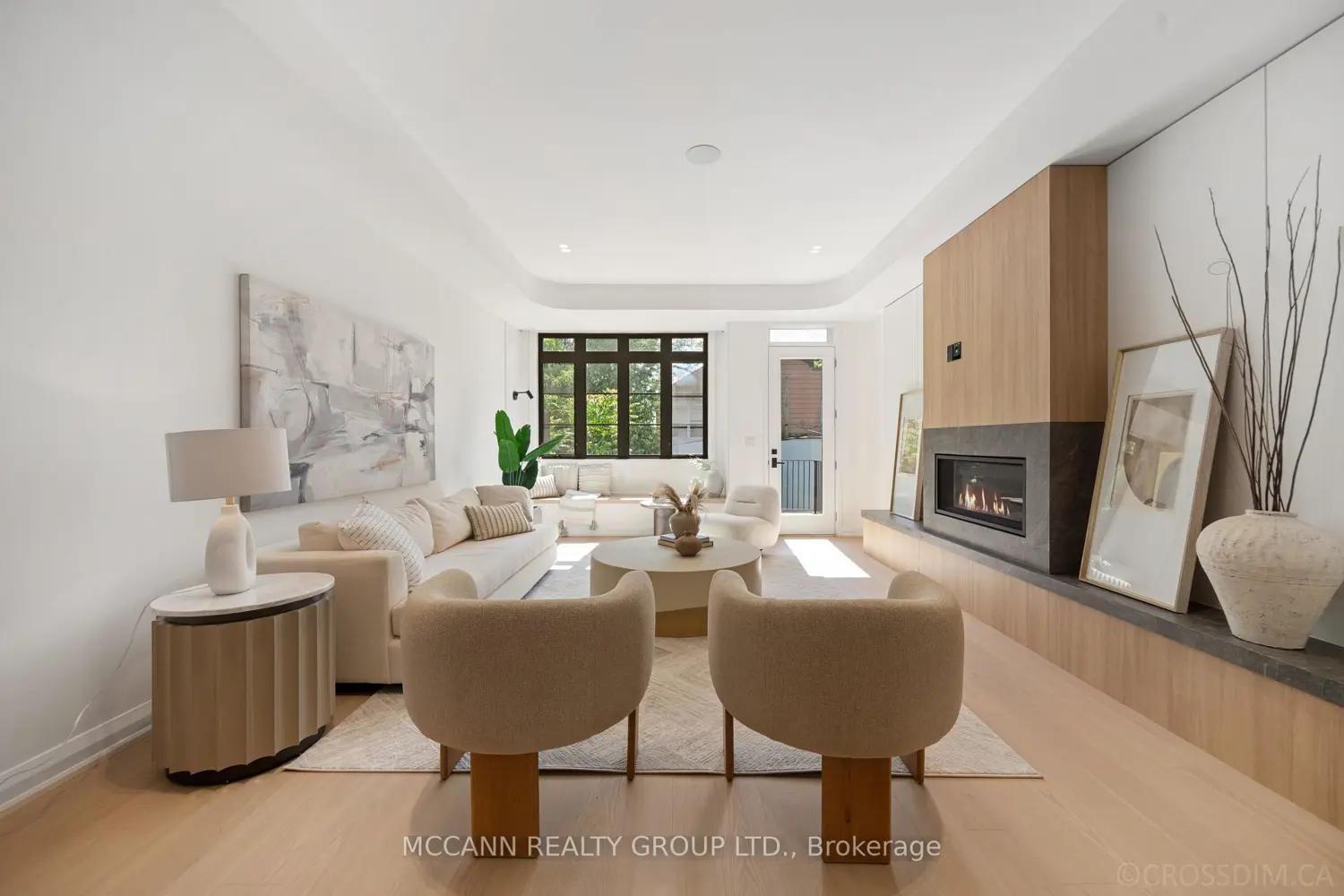 162 Arlington Avenue photo 2