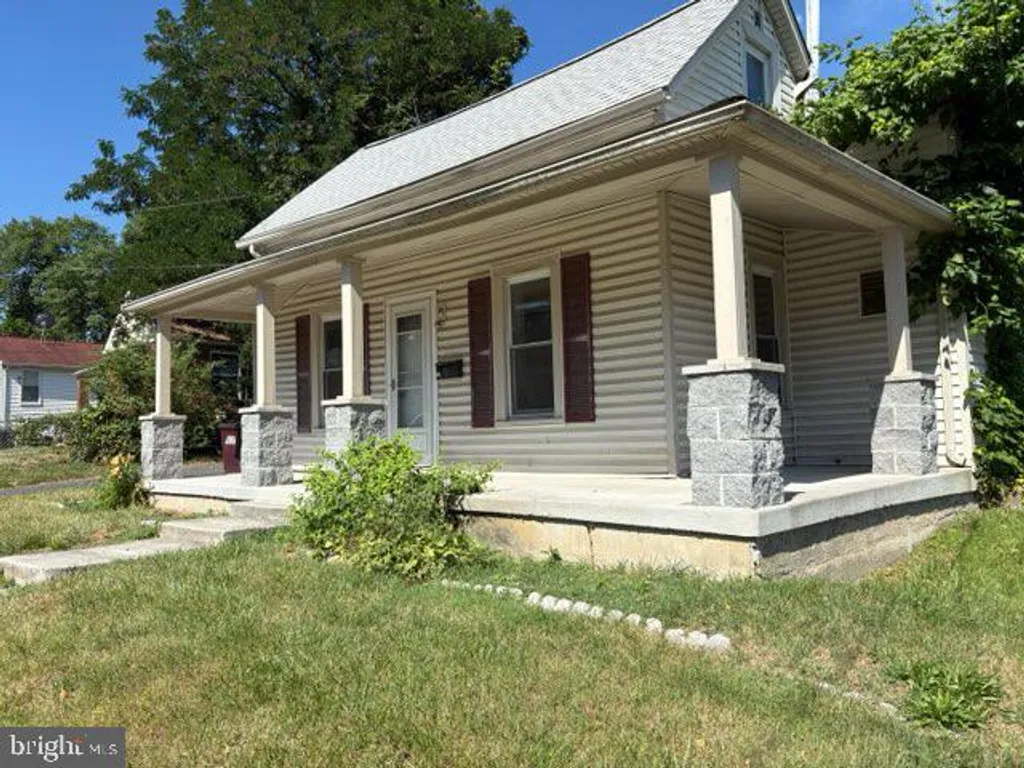 725 Mentor Avenue, Capitol Heights, MD 20743