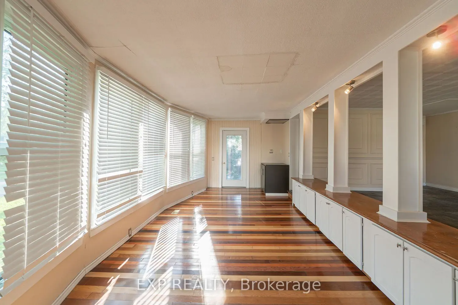 6 Rosemount Drive photo 3