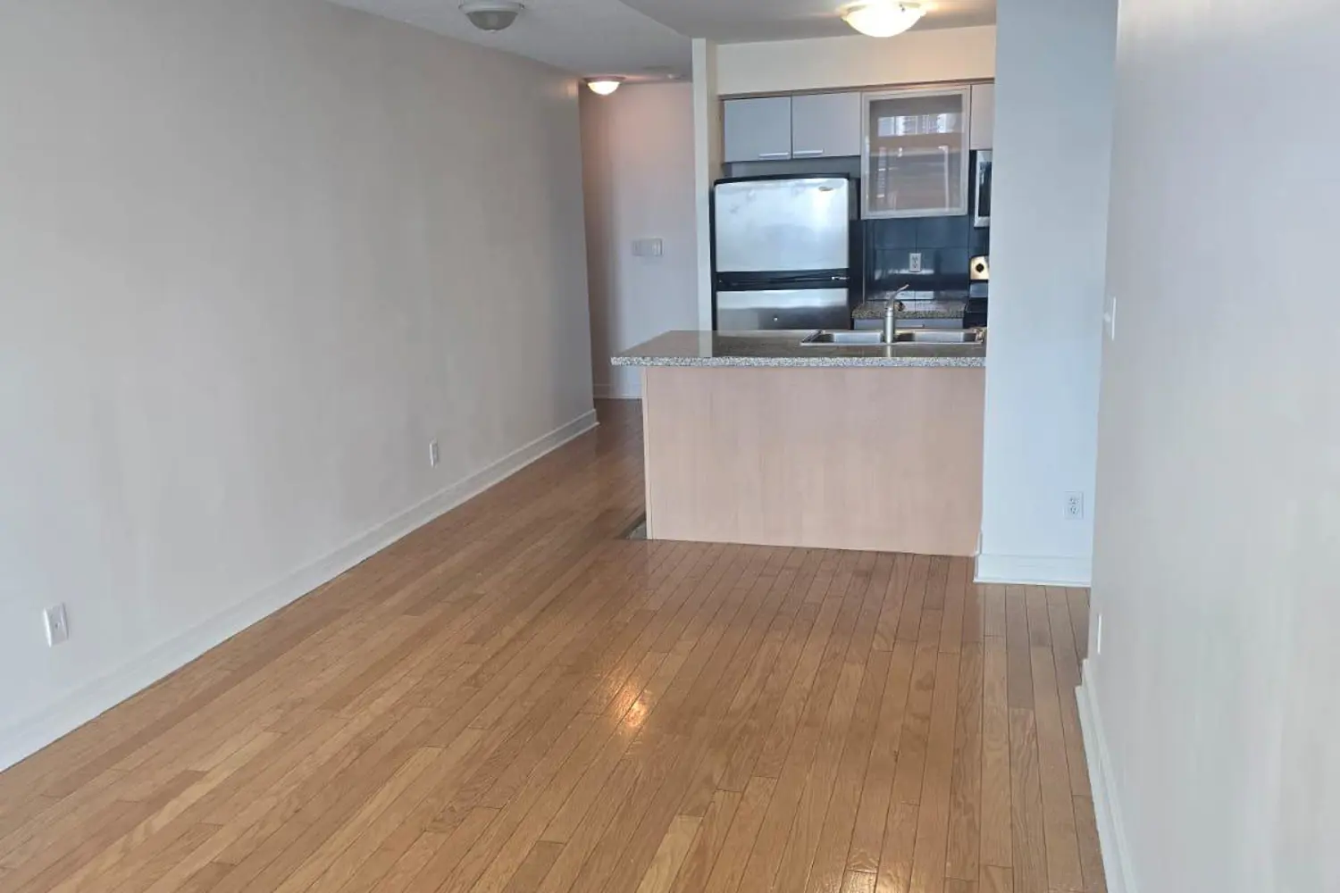 16 Harrison Garden Boulevard Lph12 photo 5