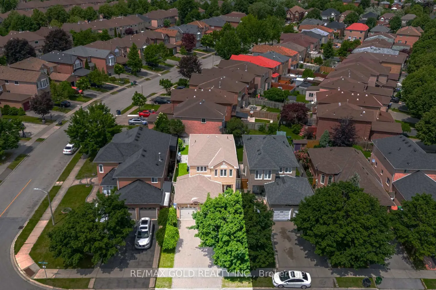 143 Royal Orchard Drive photo 2