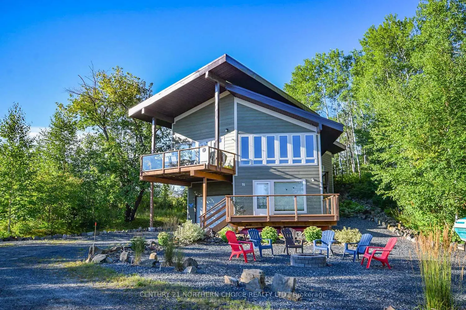 25 Royal Lake