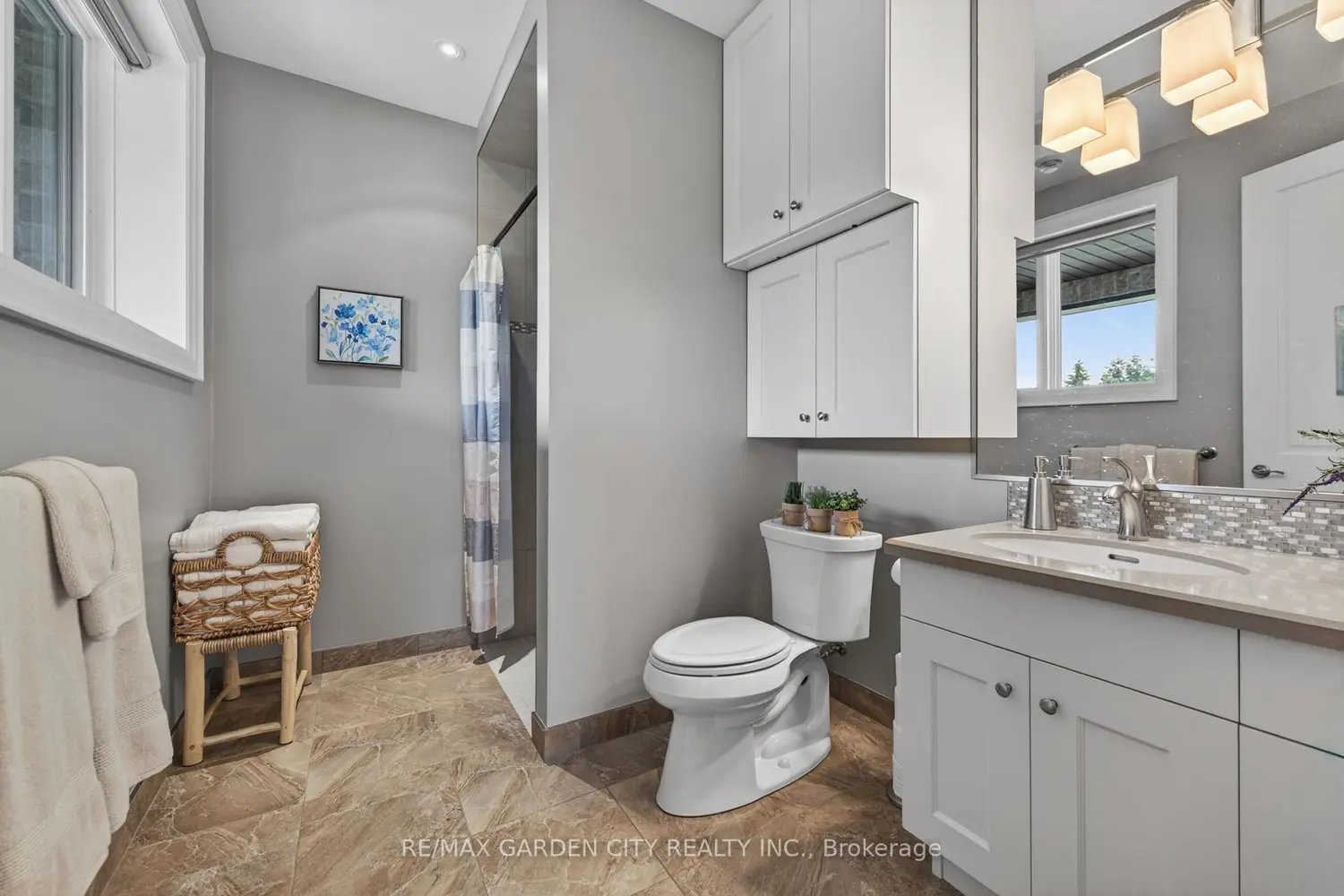 4580 Cherry Avenue photo 4