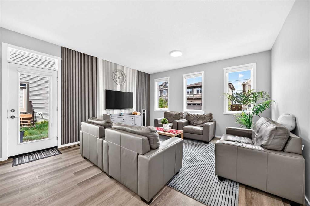 41 Cityline Heath NE, Calgary, AB, T3N 2N5 photo 3