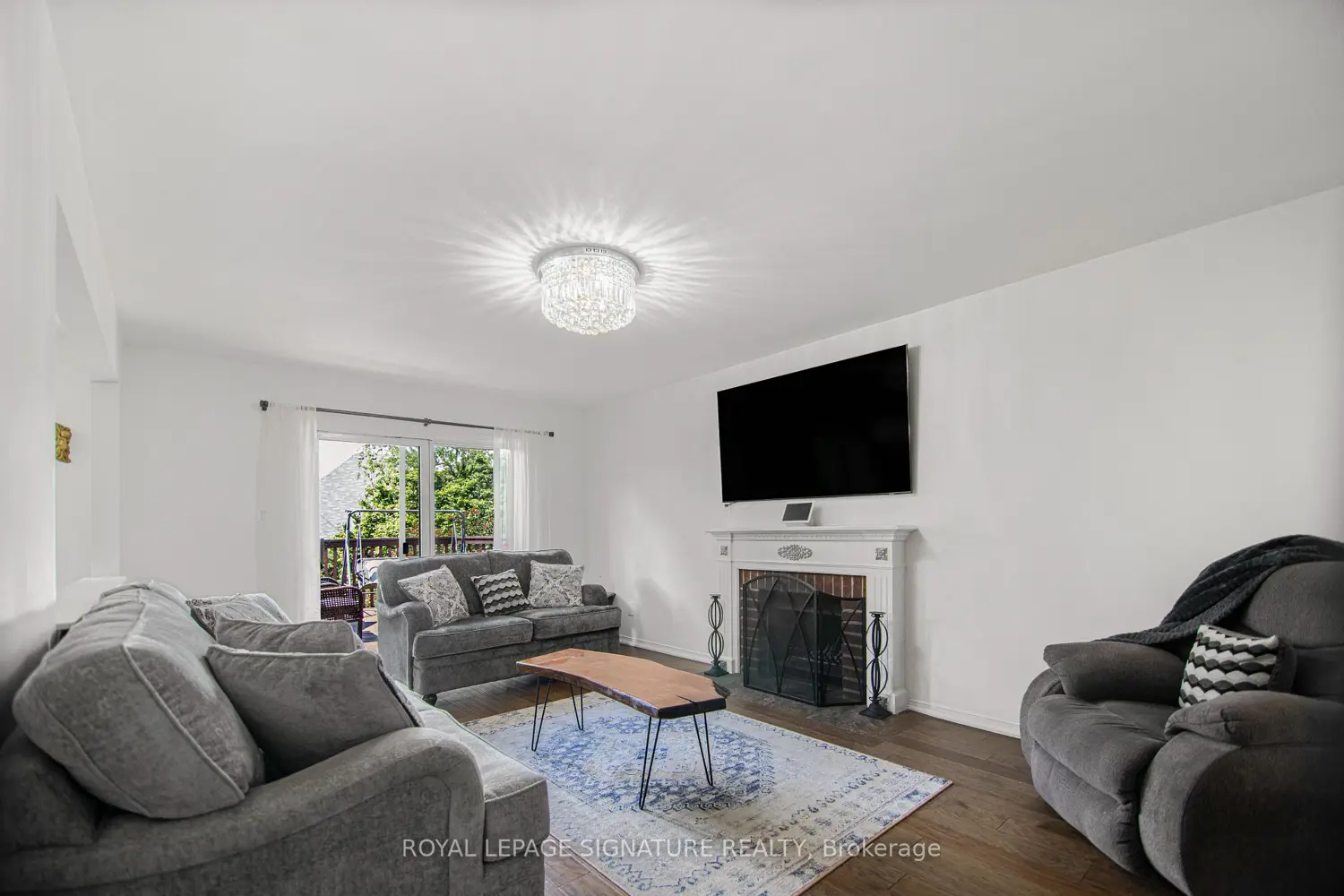 432 Alex Doner Drive photo 3