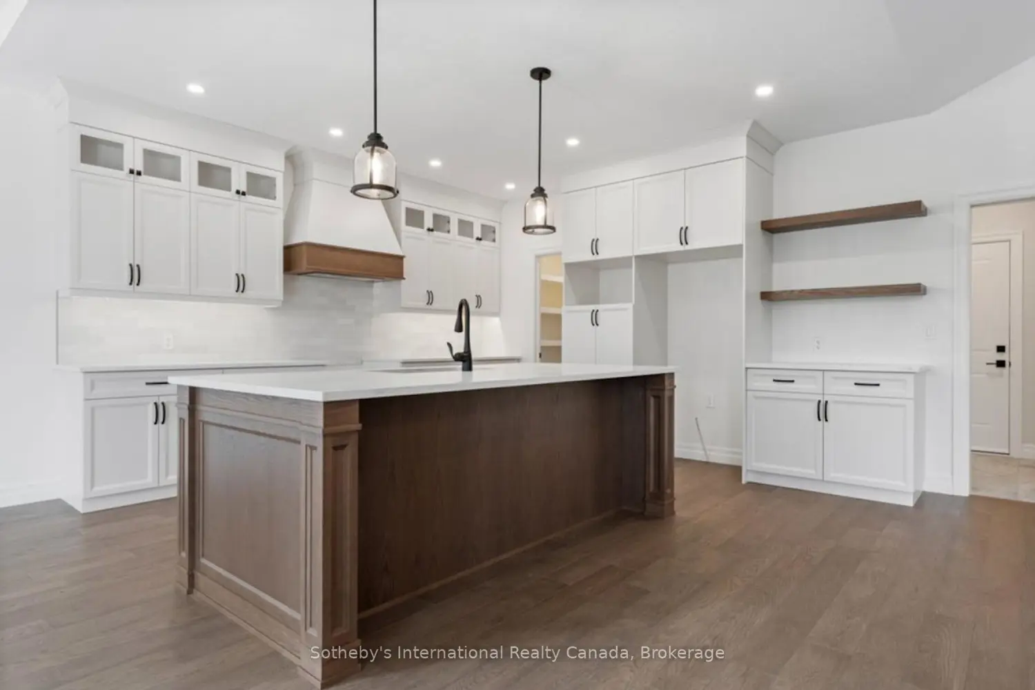 77 Cedar Street photo 3