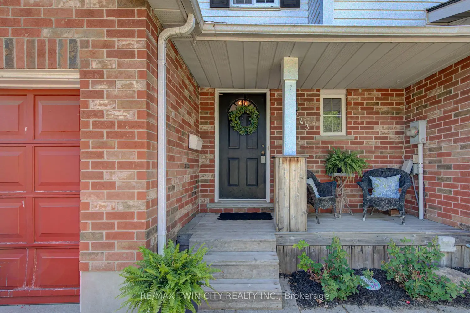 243 Auburn Drive photo 3