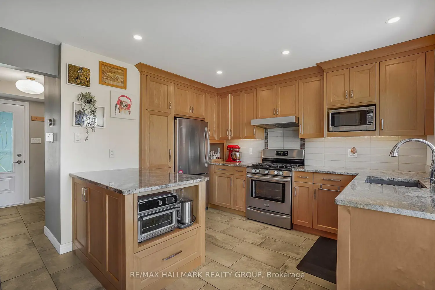 2659 Liliane Street photo 5