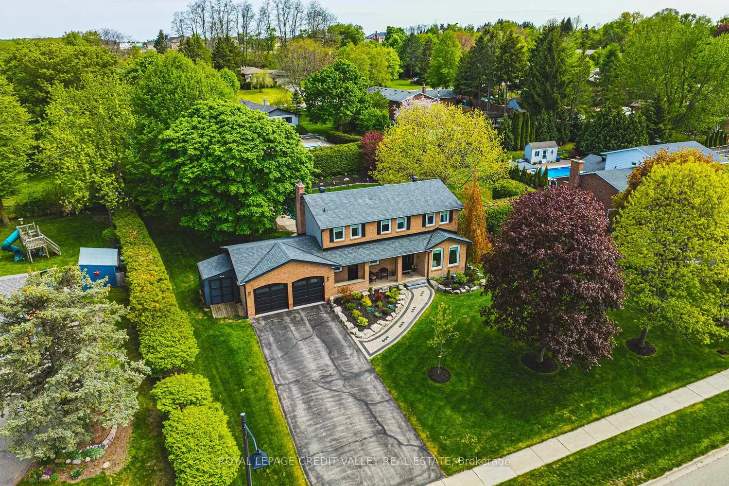 5 Valleygreen Crescent
