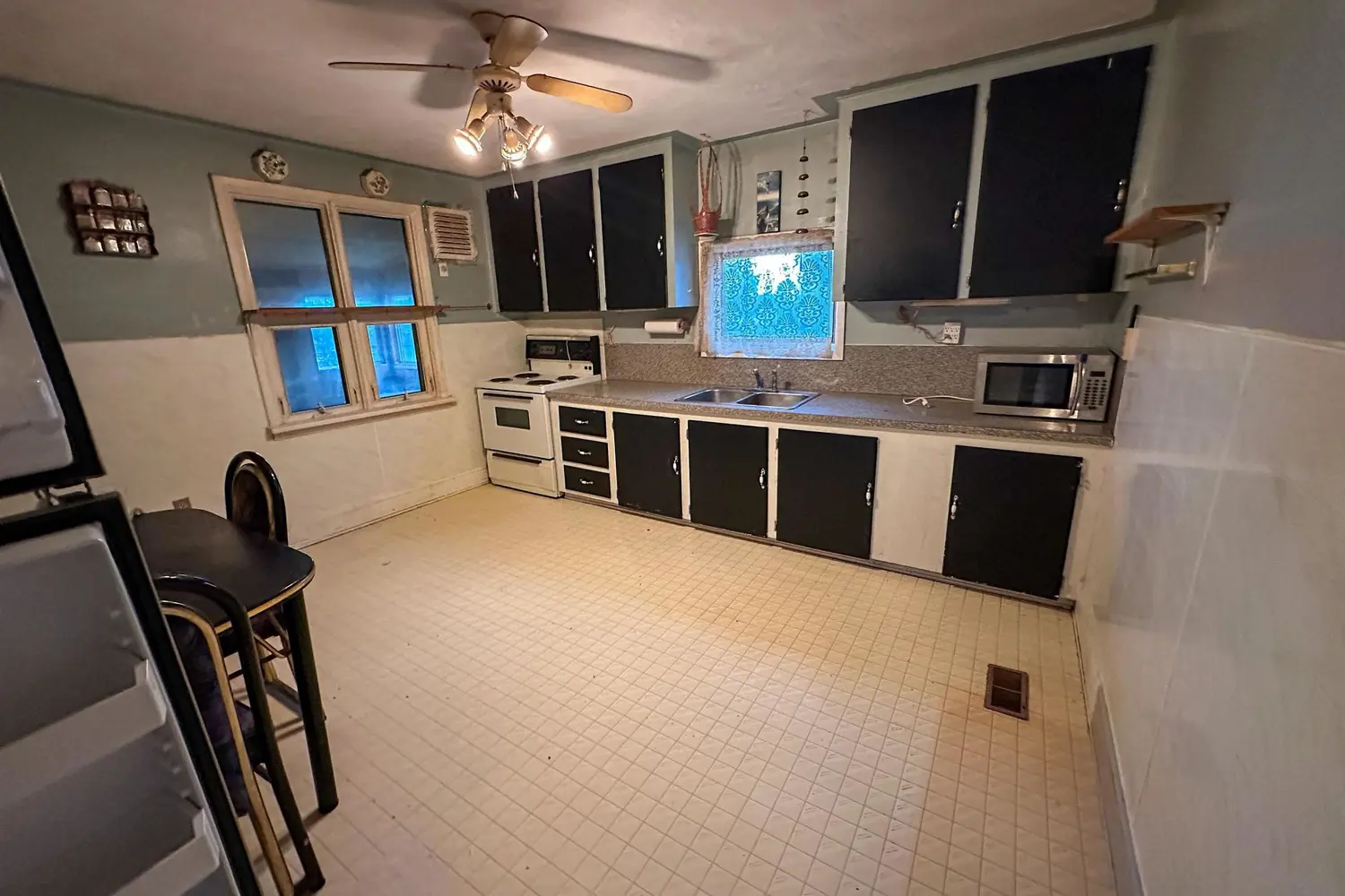 4 Madsen Drive photo 2