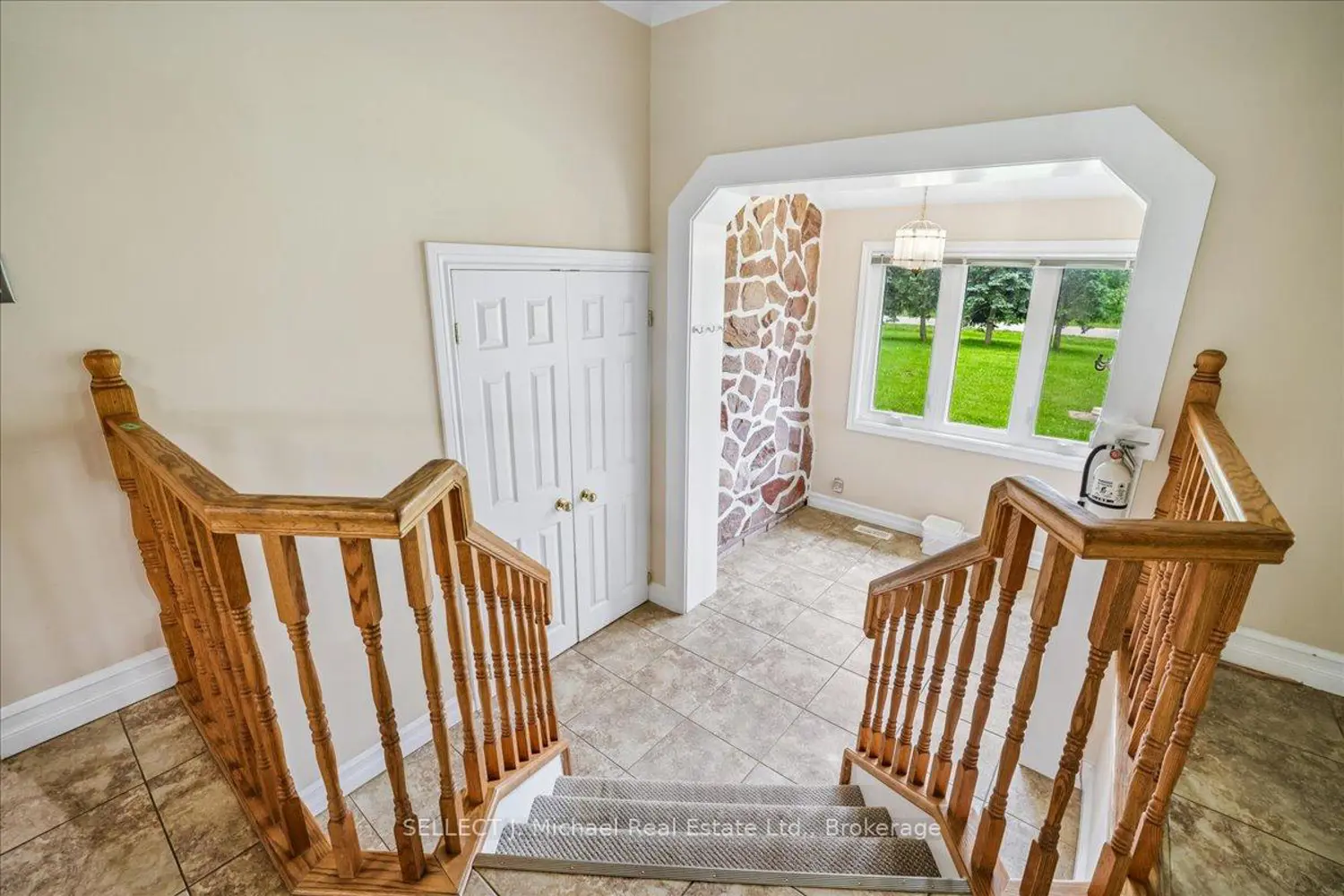 3248 Golf Club Road photo 4