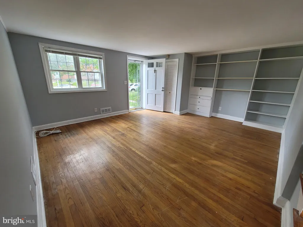7449 Forrest Avenue, Baltimore, MD 21234 photo 4