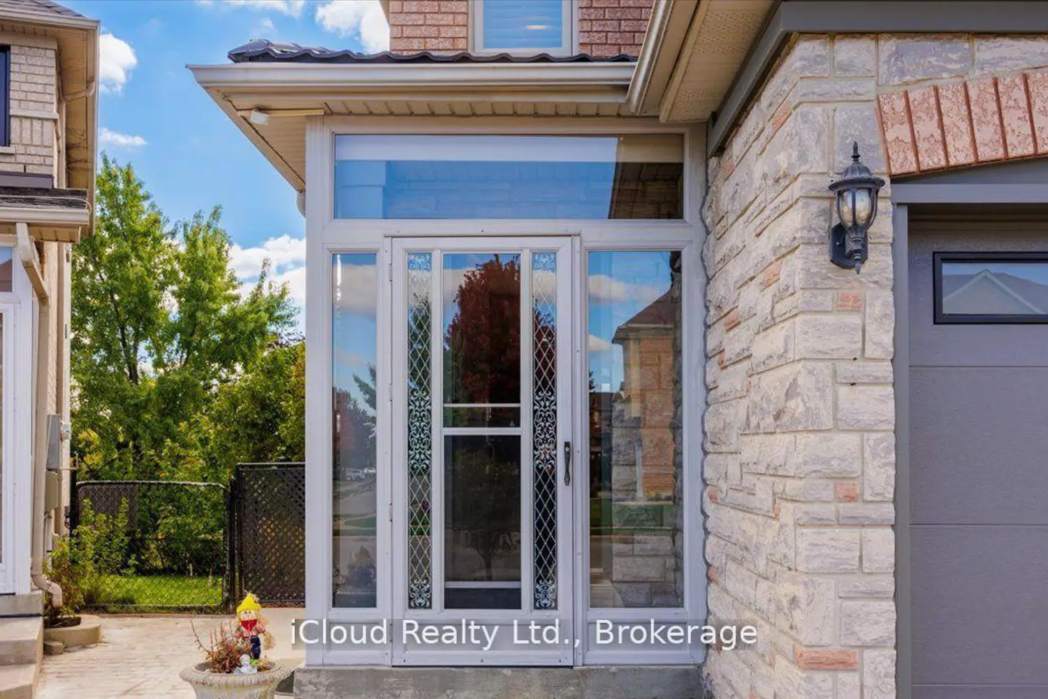 36 Pacific Wind Crescent