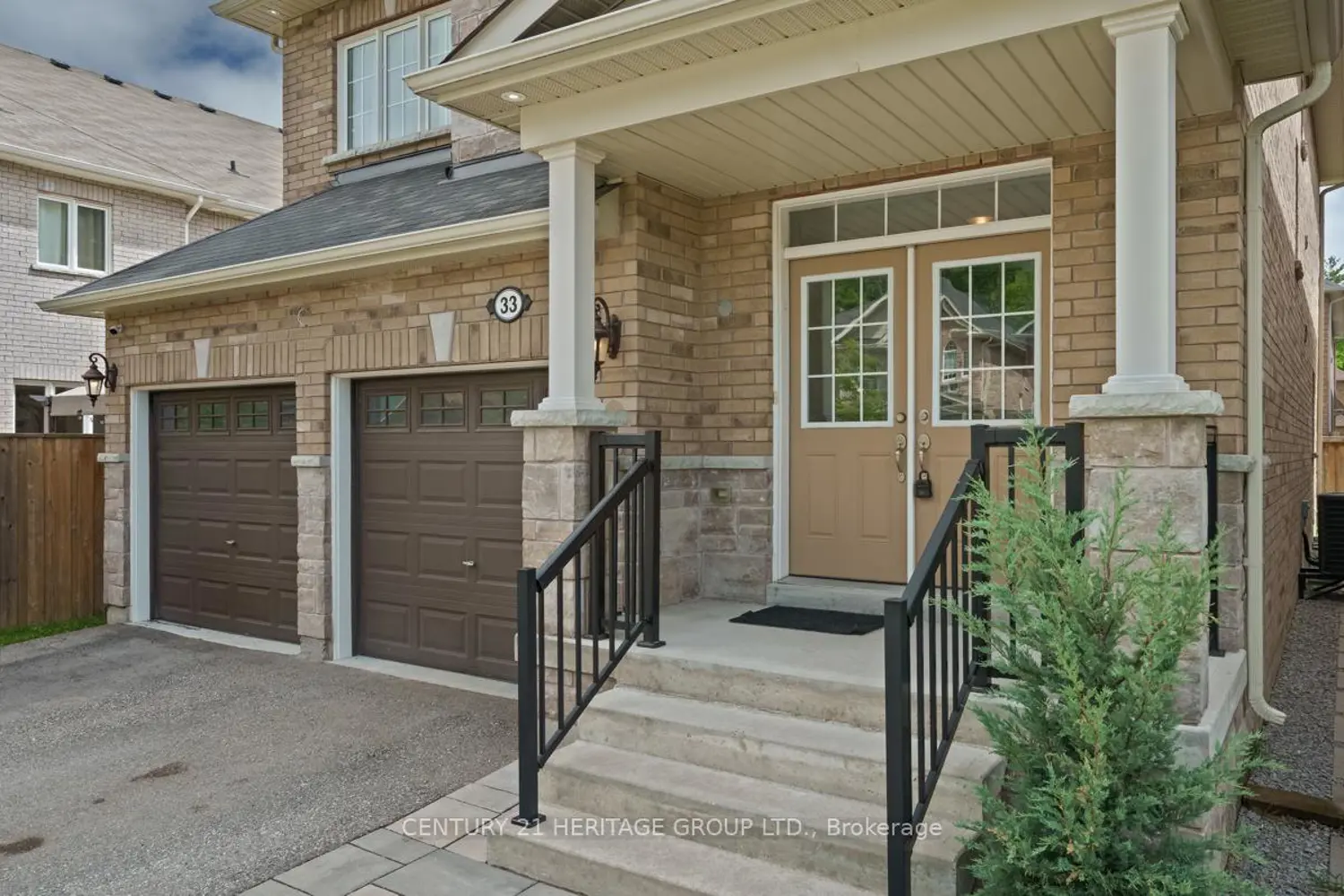 33 Prosser Crescent
