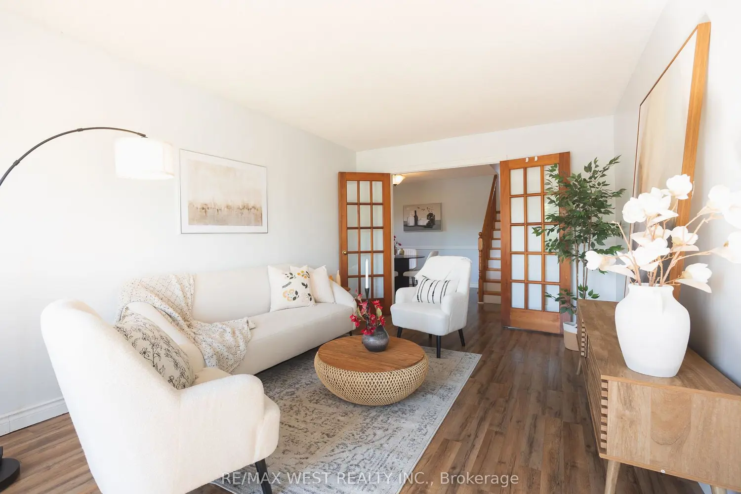 14 Souch Court photo 3