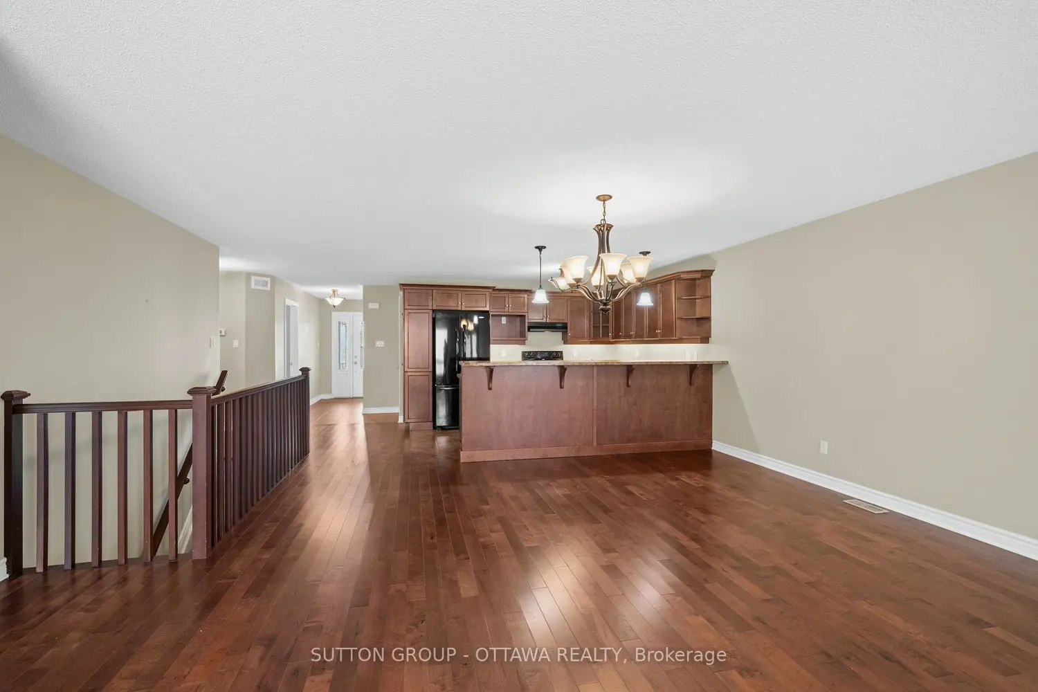 458 Van Dusen Street photo 4