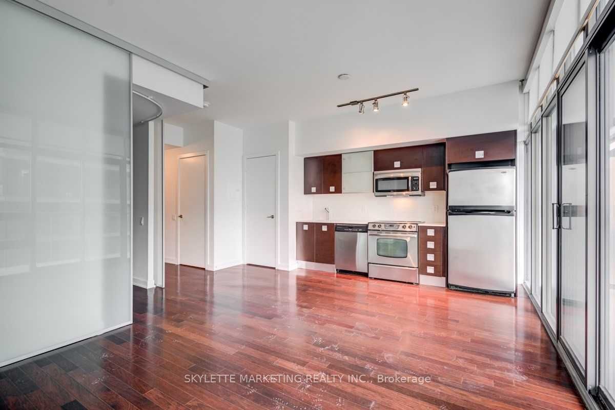 3702-33 Charles Street E, Toronto, ON, M4Y 0A2 photo 5