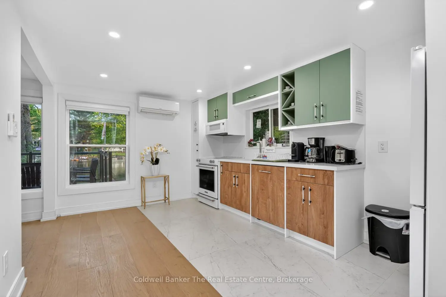 1079 Severn River Road photo 4
