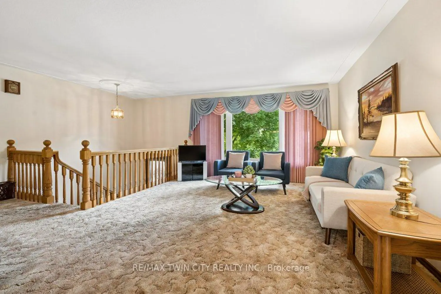 336 Manchester Road photo 2