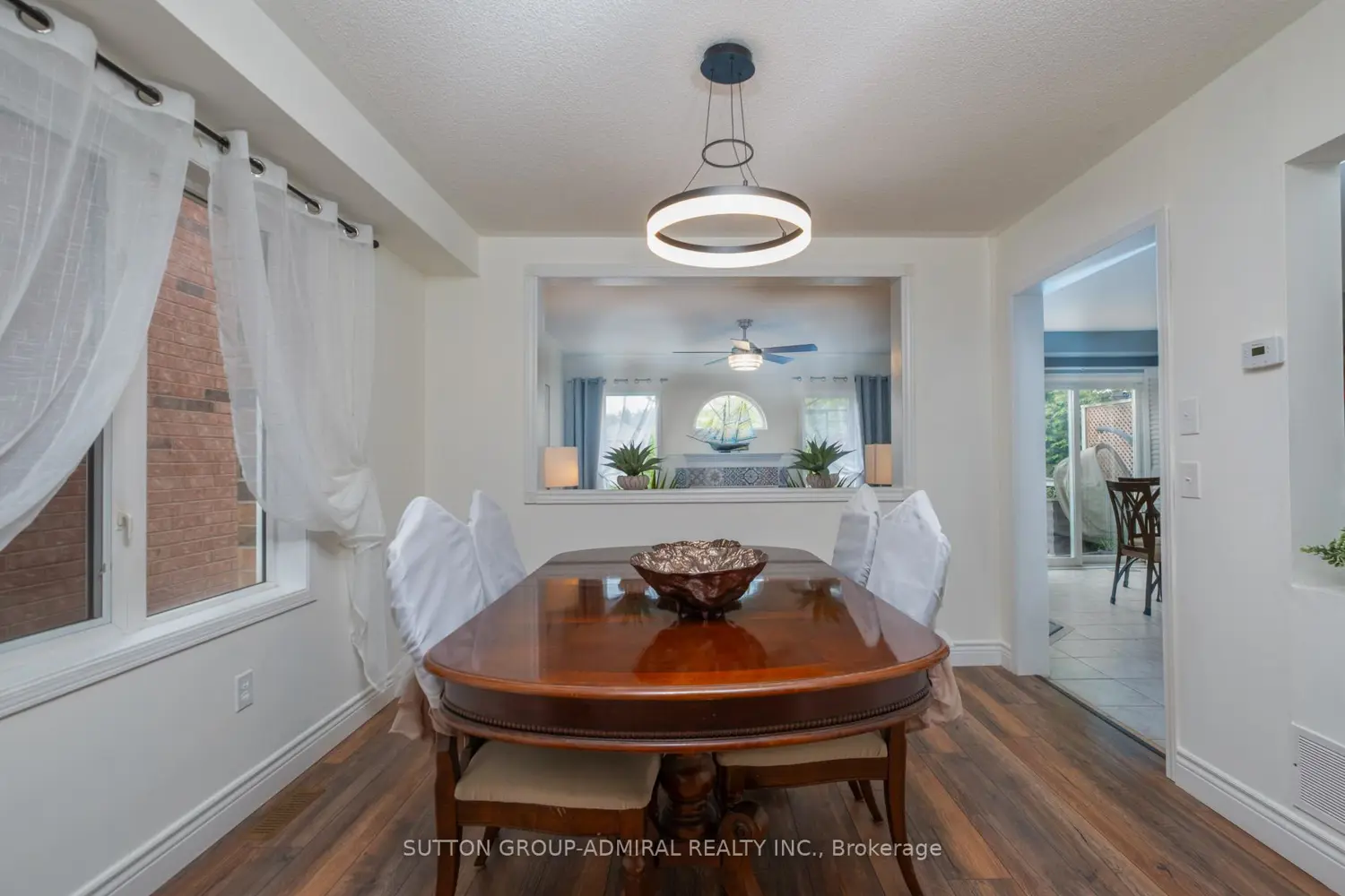 43 Crestridge Drive photo 3