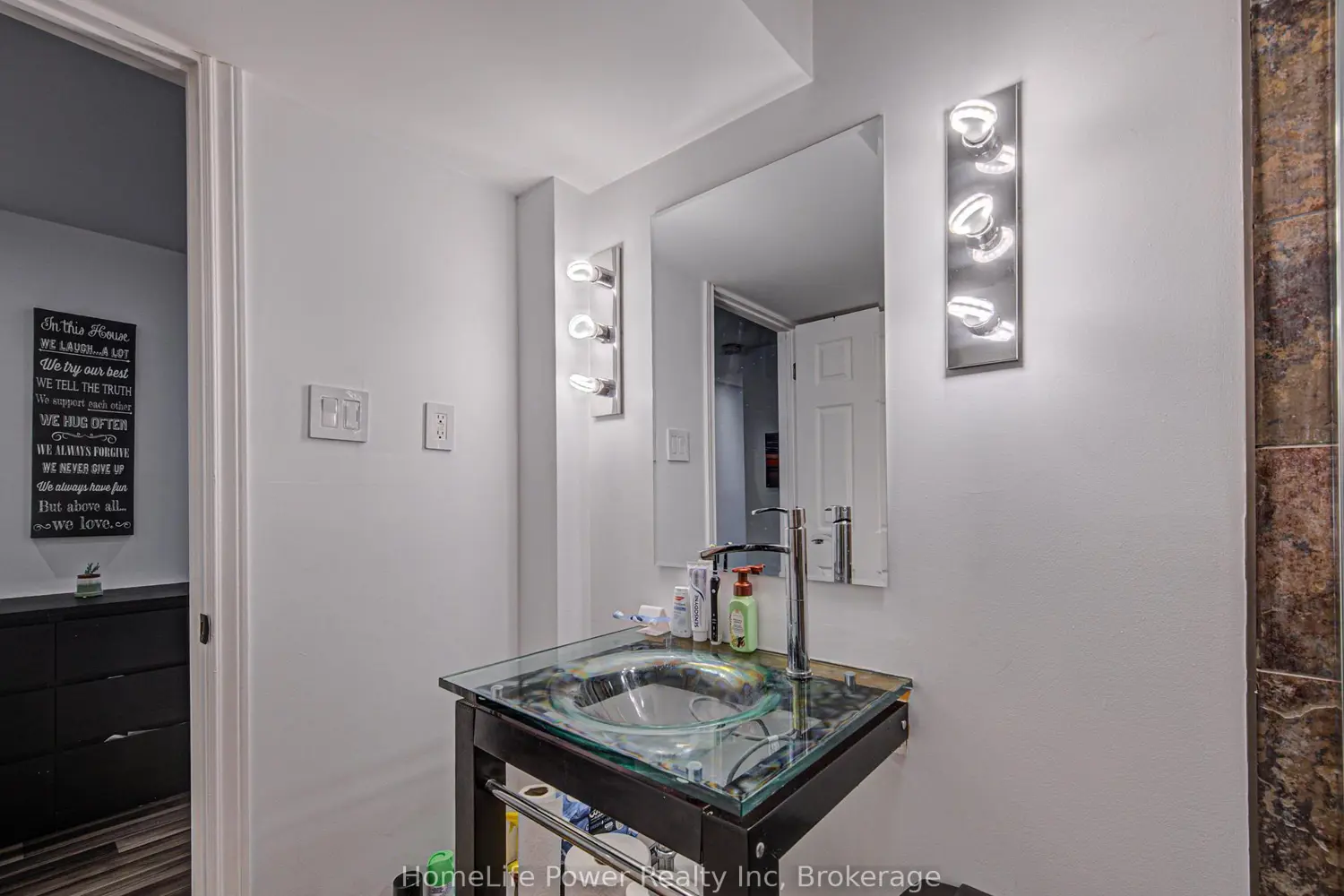 533 Activa Avenue photo 5