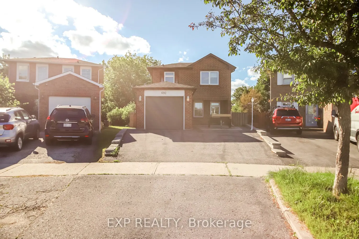 692 Sultana Square