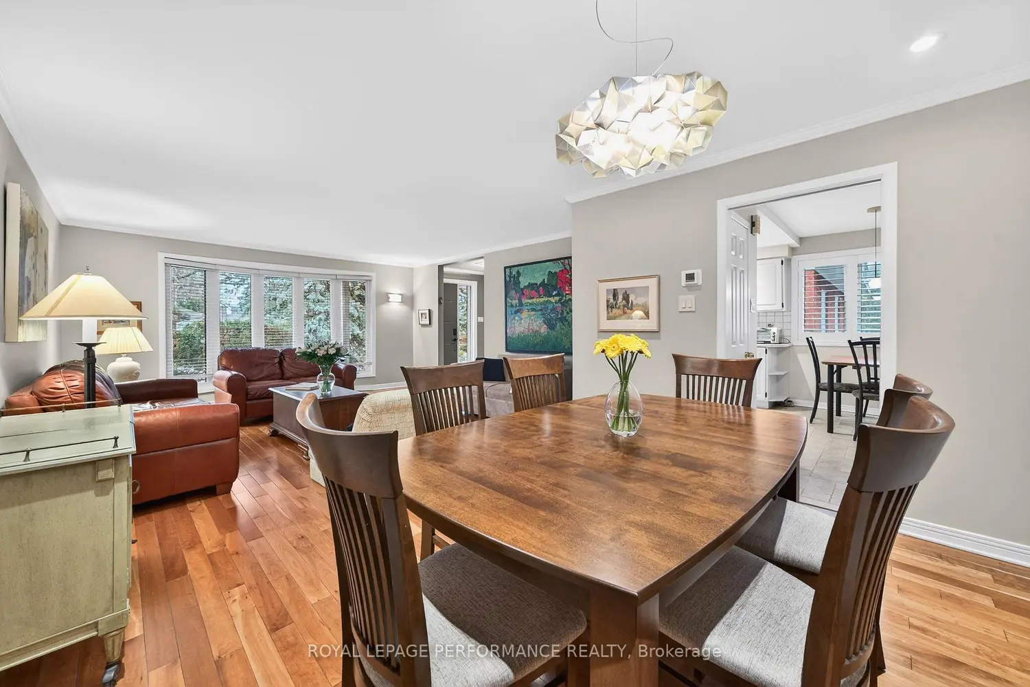 270 Compton Avenue photo 3