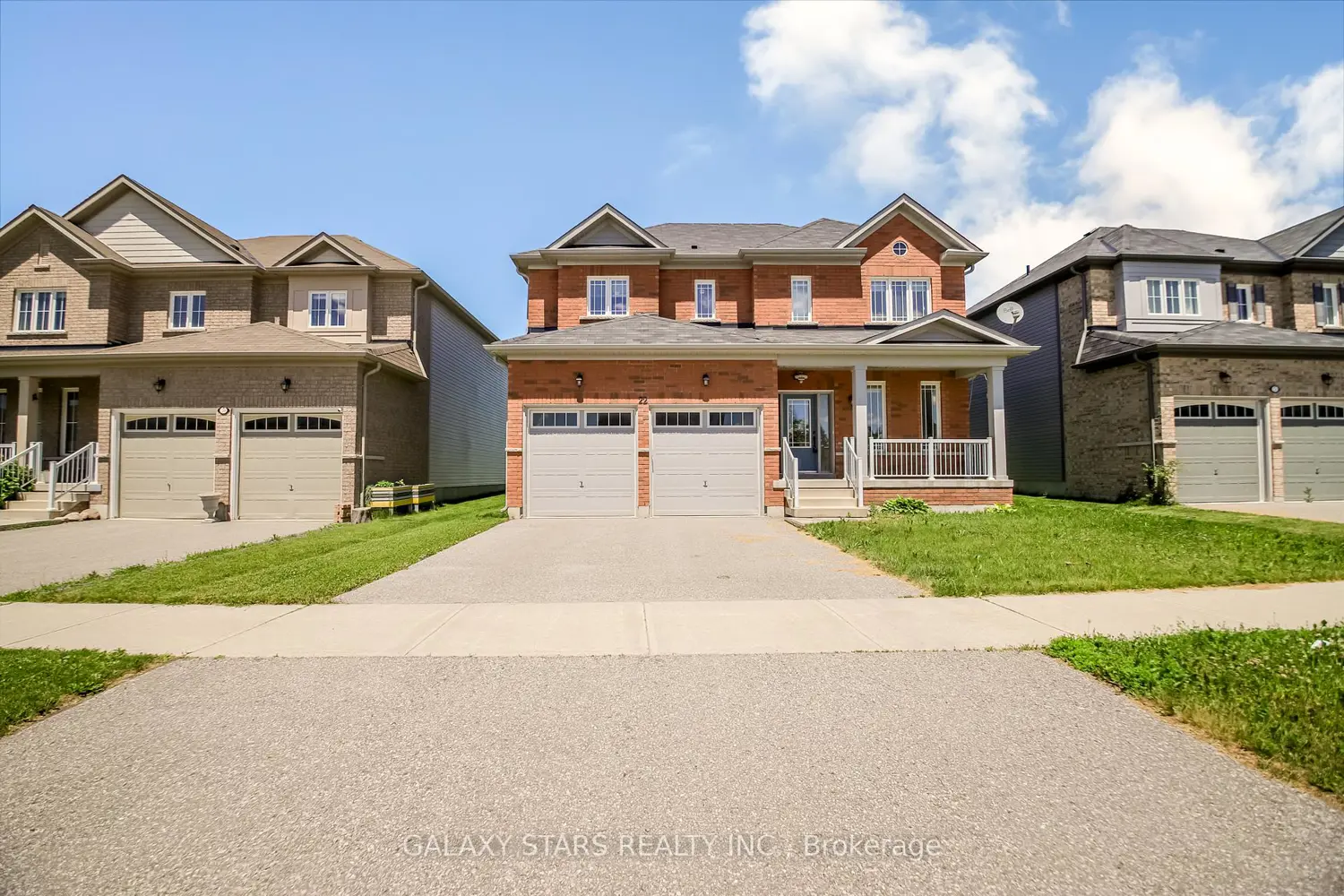 22 Don Hadden Crescent