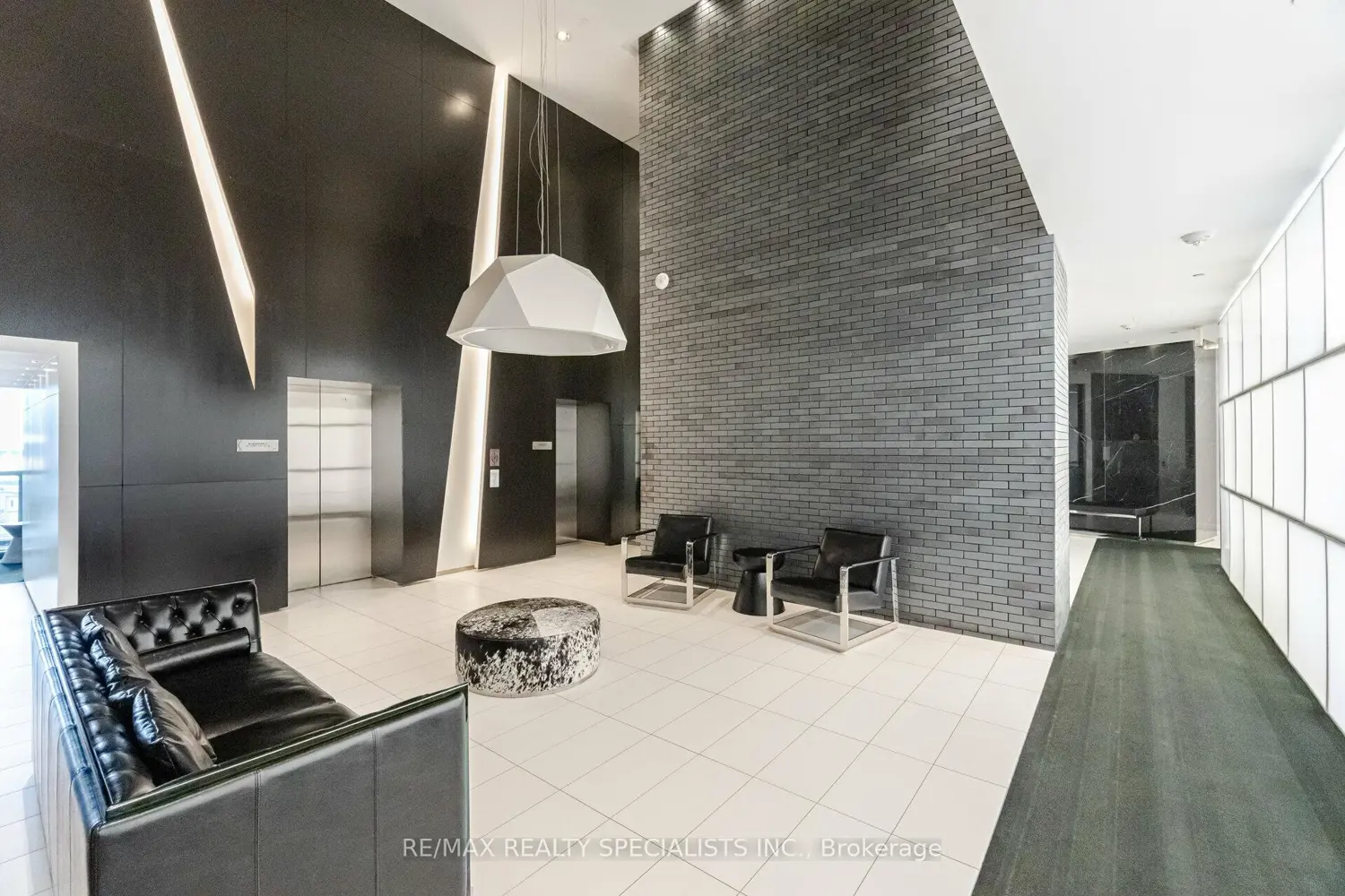 125 Peter Street 3012 photo 2