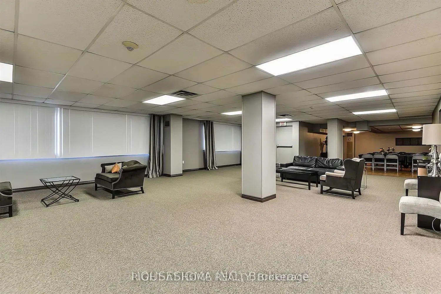 1320 Mississauga Valley Boulevard 806