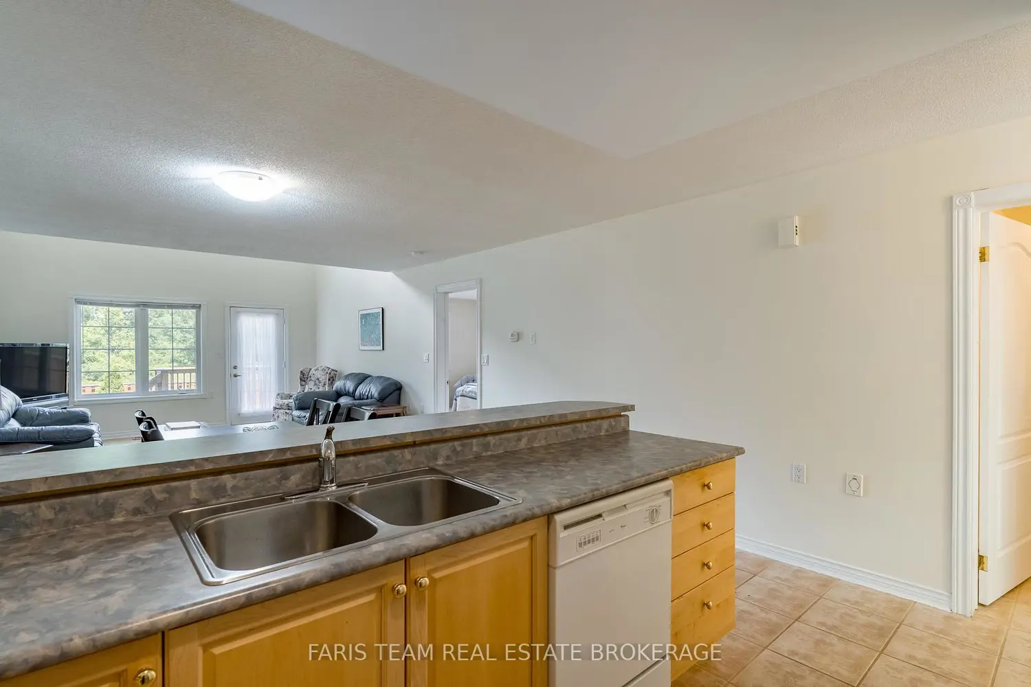 60 Museum Drive 518 photo 5