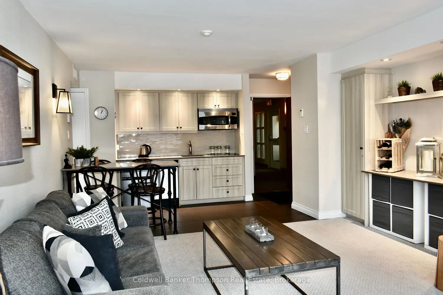 1235 Deerhurst, Summit Lodge Drive 54-208 photo 2