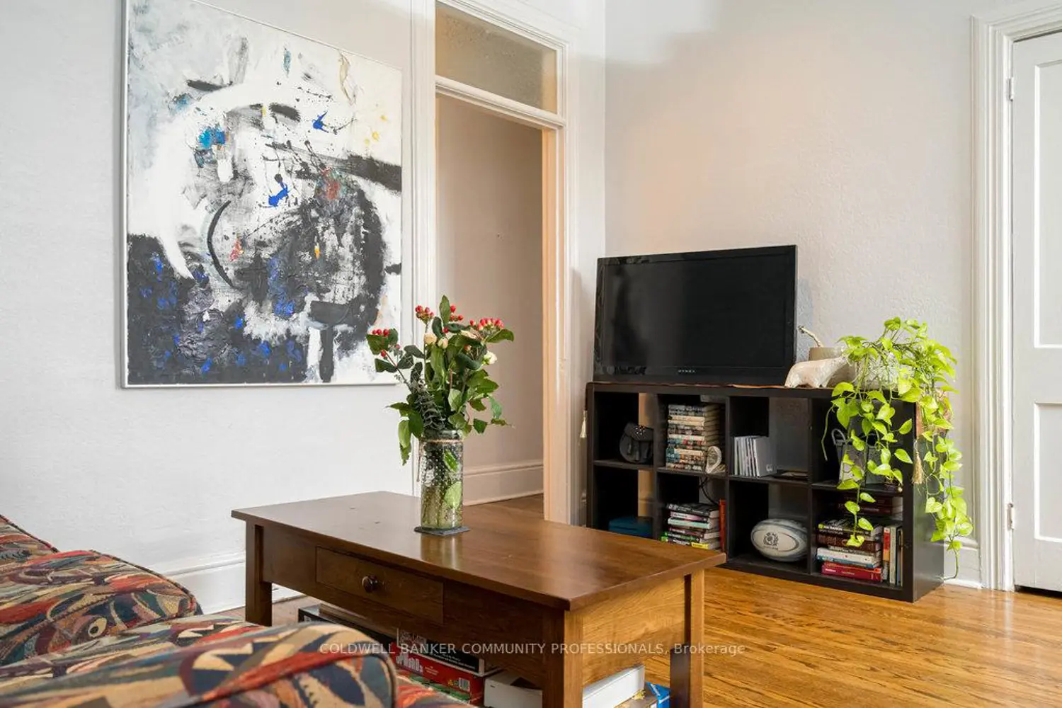 146 Forest Avenue photo 3