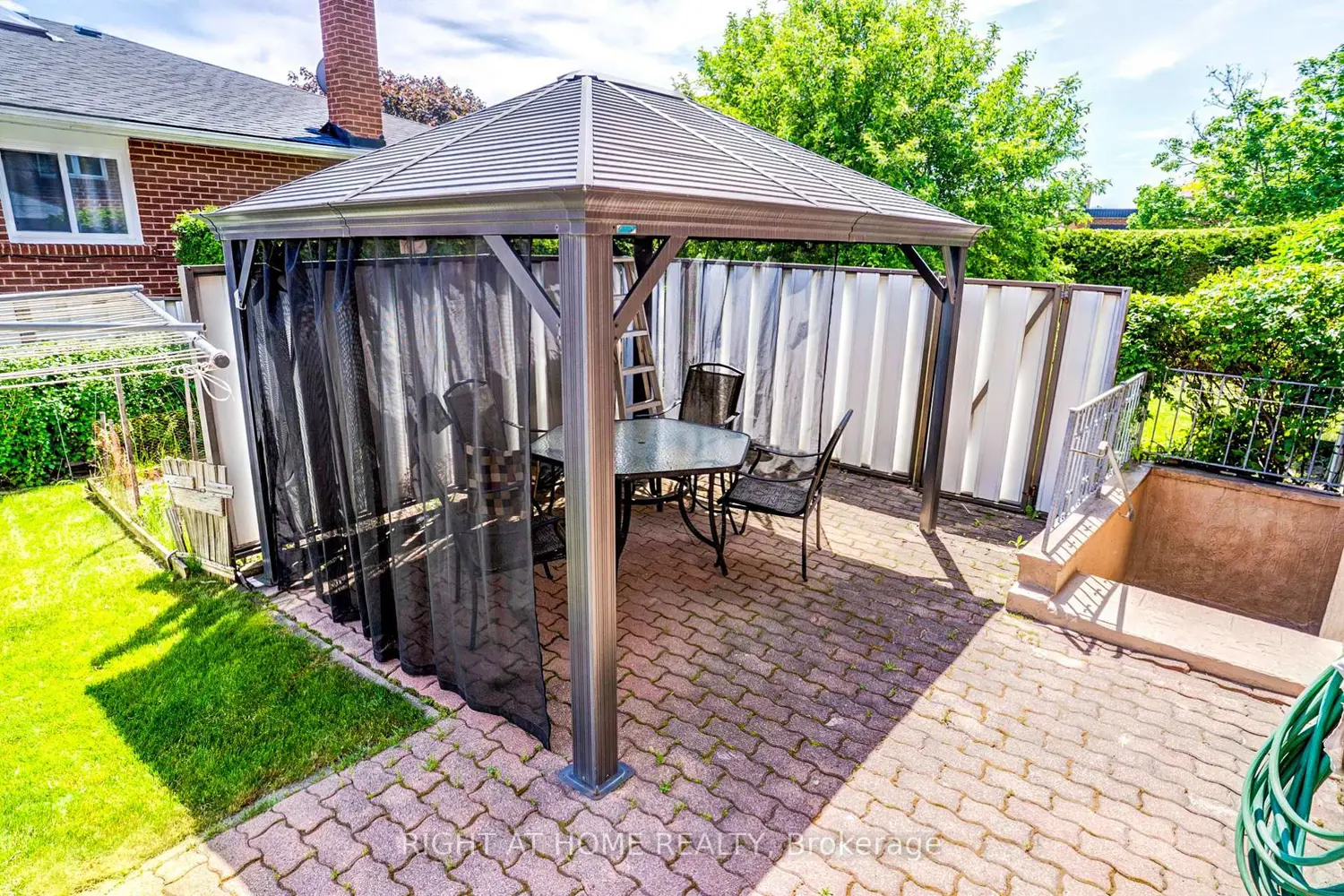 149 Jeanne Drive photo 4