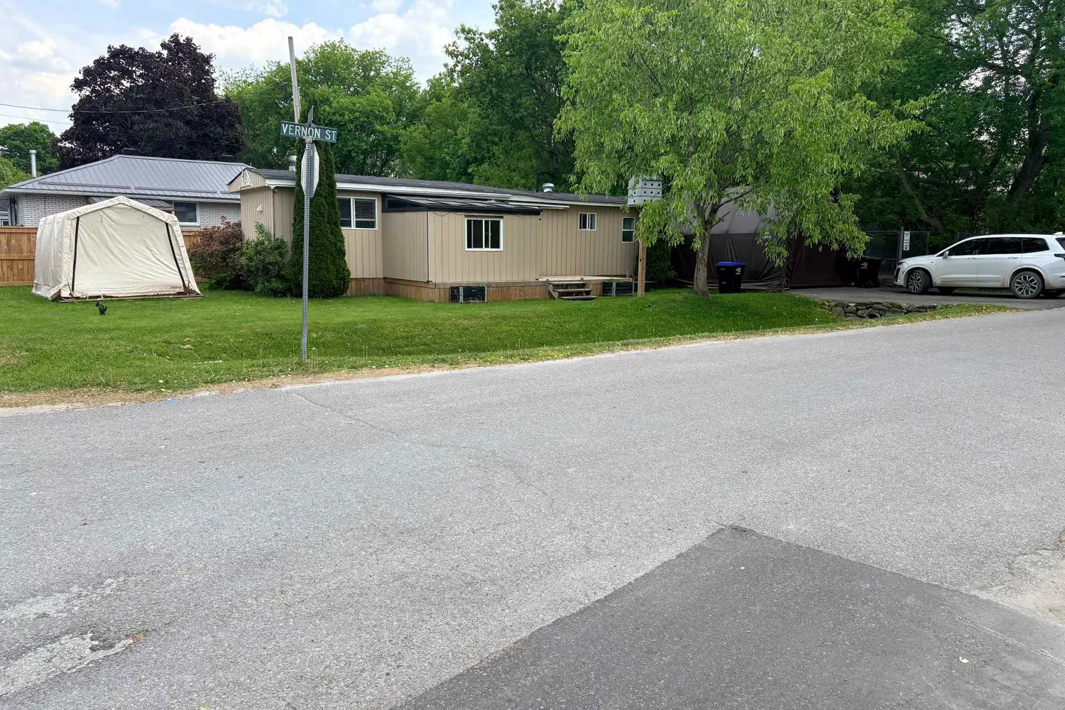 78 Vernon Street photo 3