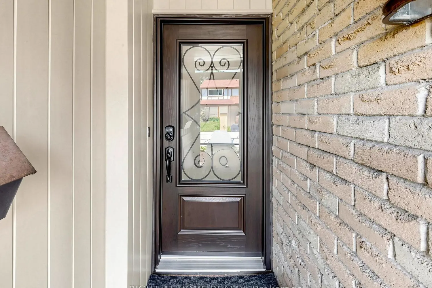 1580 Lancaster Drive 2 photo 5