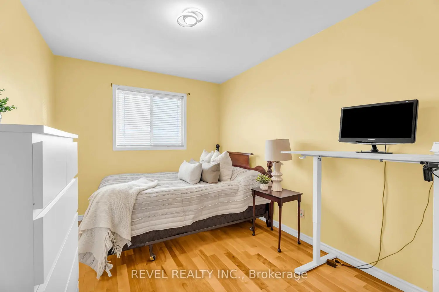 433 Greenwood Street photo 5