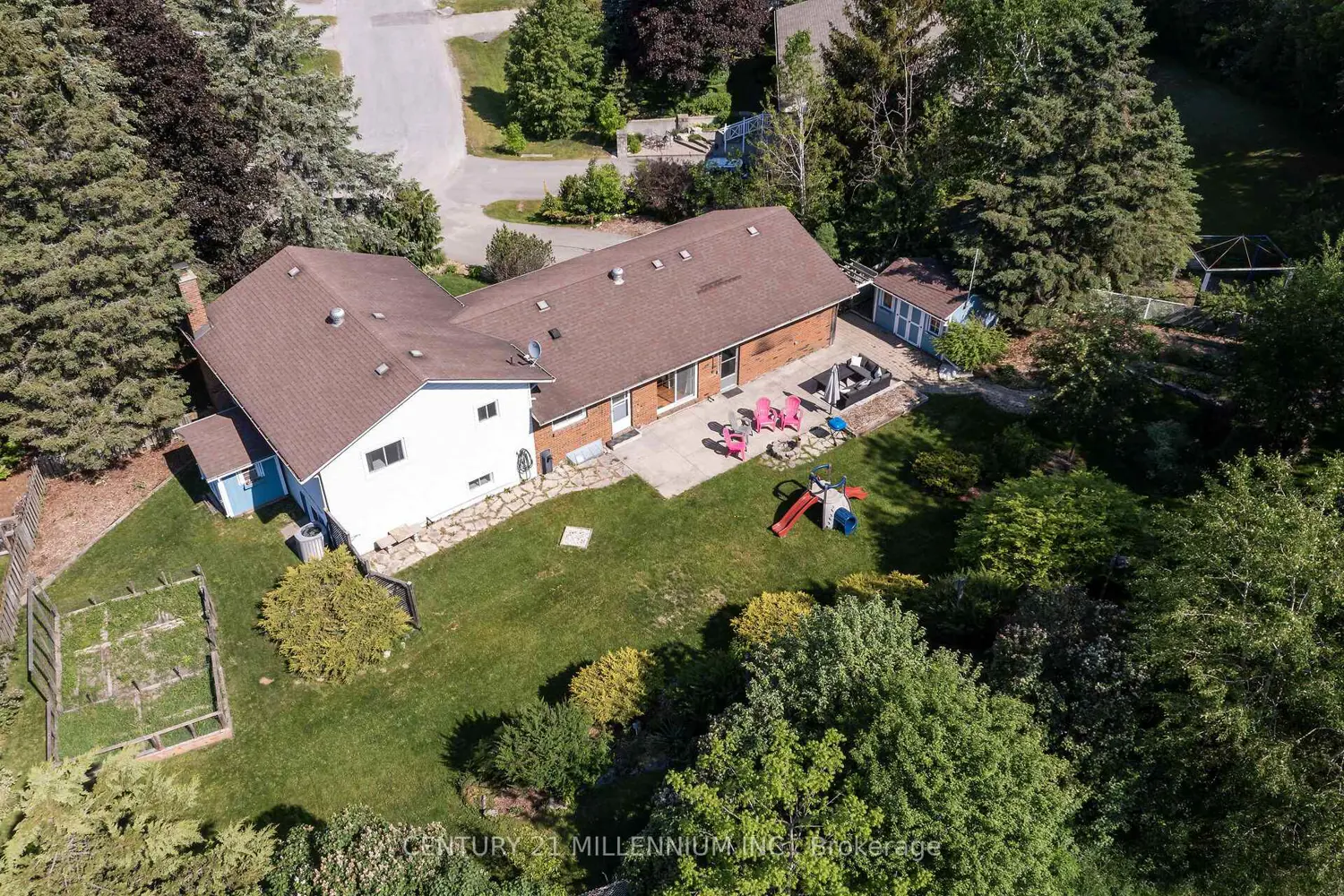 41 Douglas Crescent