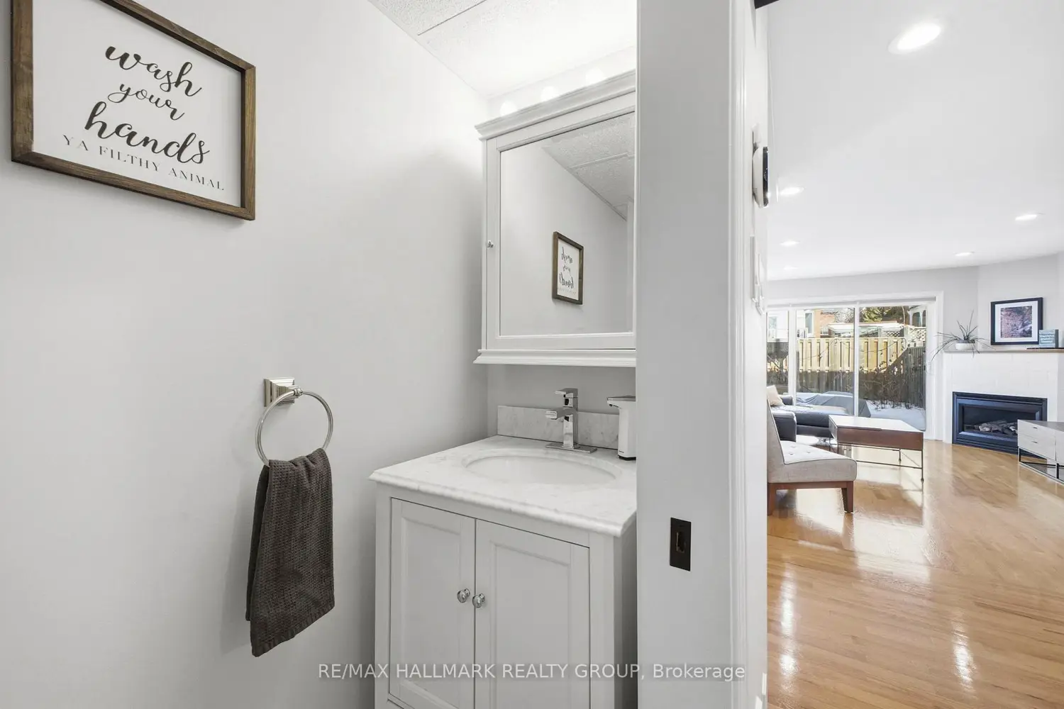 303B James Street photo 5