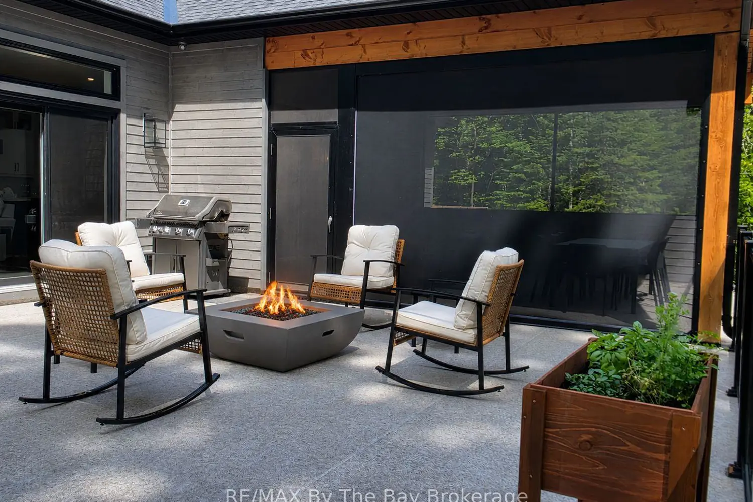 95 Spruce Street photo 5