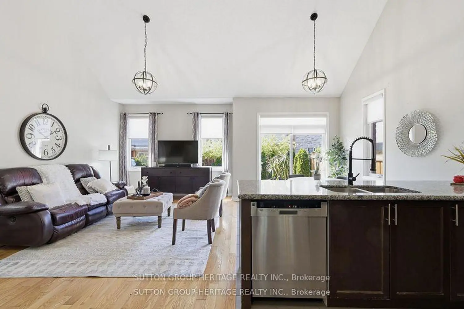 19 Northglen Boulevard photo 4
