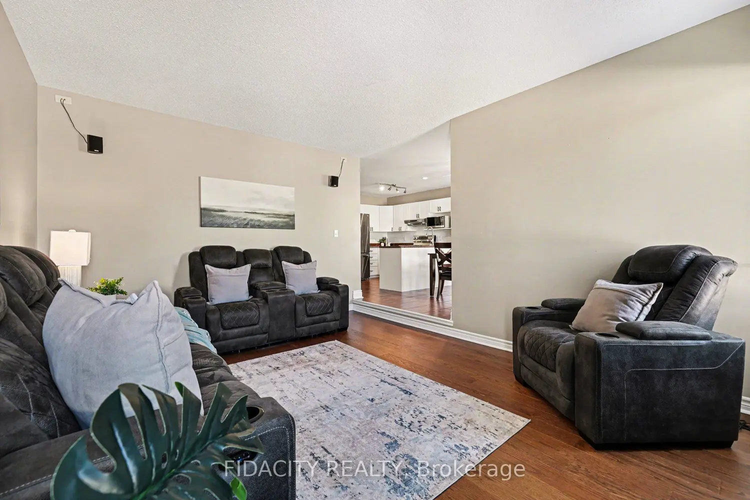 21 West Ridge Drive photo 4
