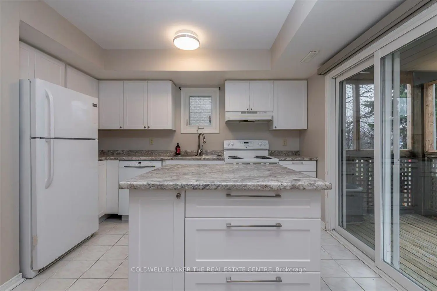 119 D'ambrosio Drive 9 photo 2