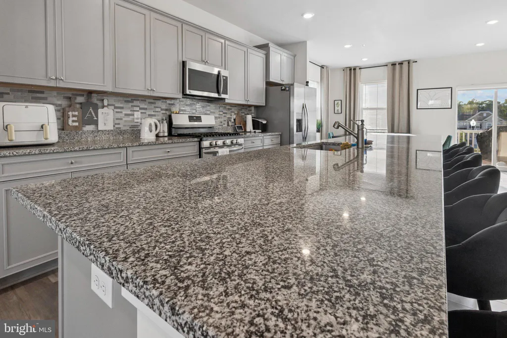 4118 Hatley Place, White Plains, MD 20695