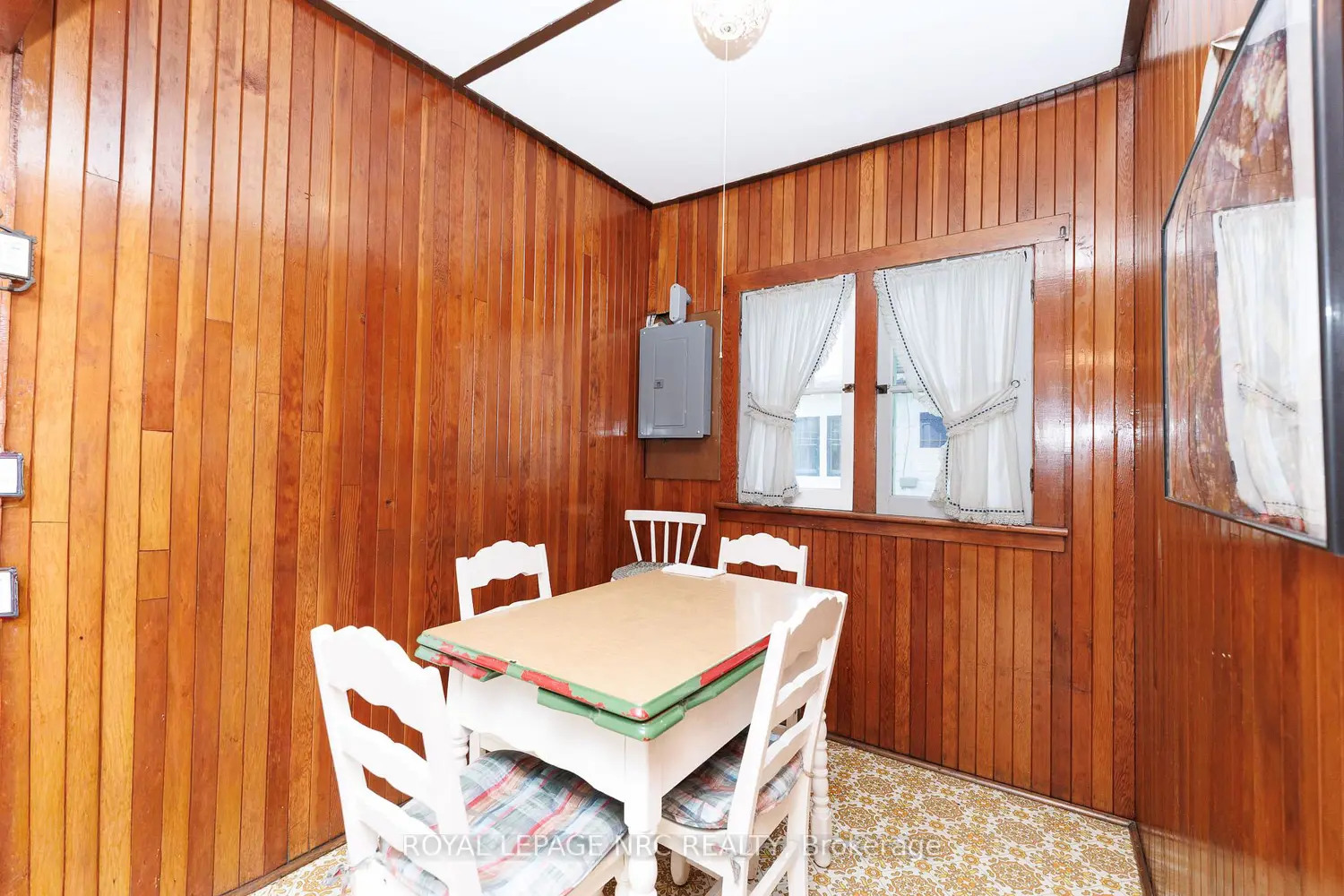 12194 Augustine Road photo 5