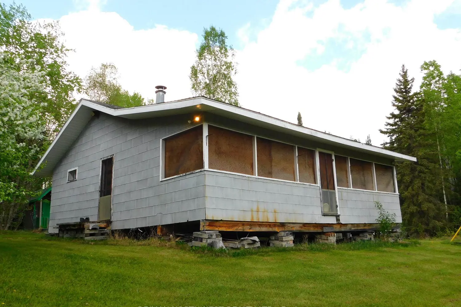 140 White Wing Road photo 2